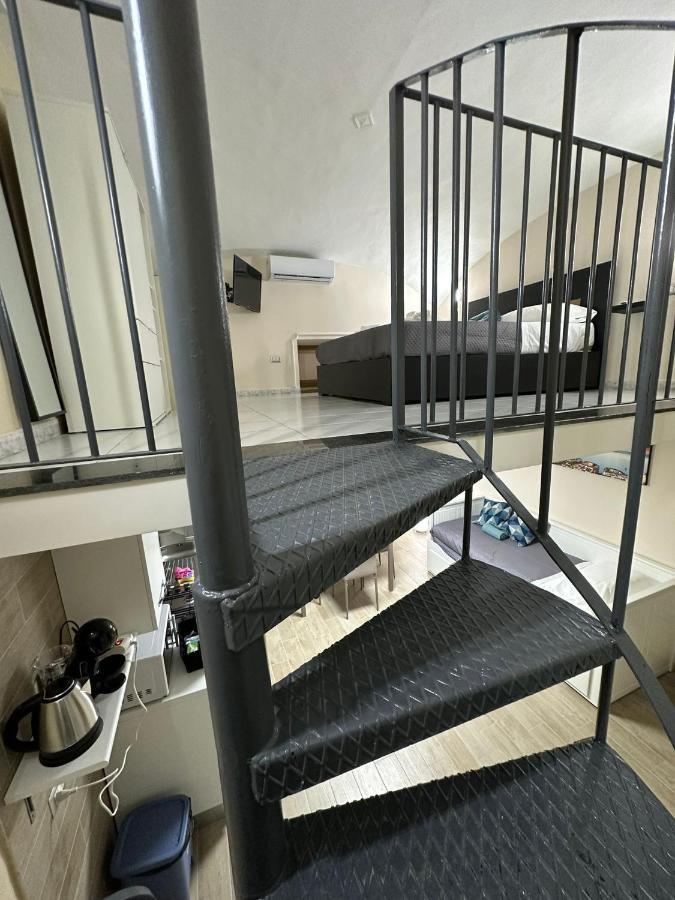 Napoli Centro - La Casa Di Sasa Acomodação com café da manhã Exterior foto